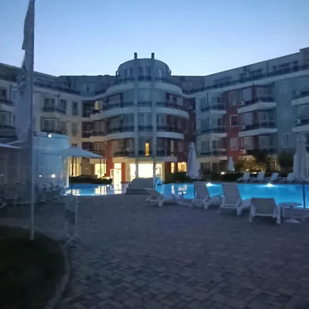 Apartment On The Third Floor In Emberli Aparthotel. Lozenets