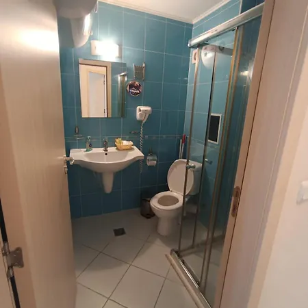 On The Third Floor In Emberli Aparthotel. 3* لوزينيتس